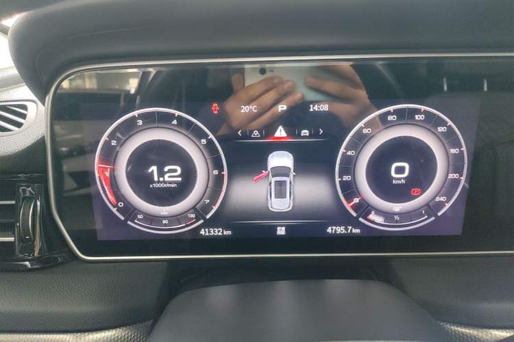 Used Hongqi HS5 2022 Revised Version 2.0T Smart Connect Flagship Edition Instrument Cluster