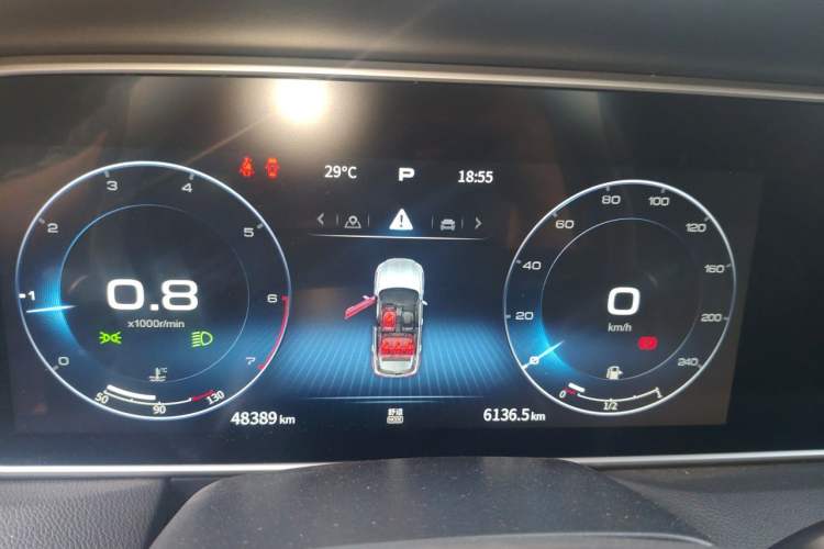 Used Hongqi HS5 2022 Facelifted Version 2.0T Smart Connect Flagship All-Wheel-Drive Edition Instrument Cluster