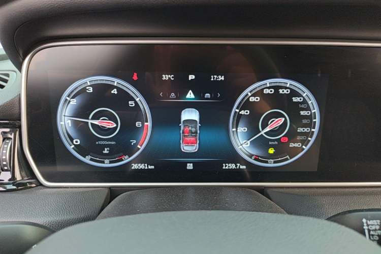 Used Hongqi HS5 2022 Revised Version 2.0T Smart Connect Flagship Edition Instrument Cluster