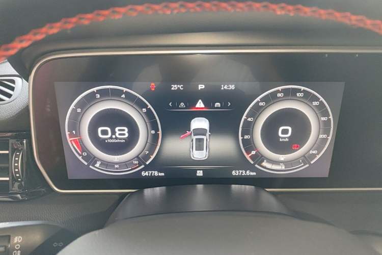 Used Hongqi HS5 2022 Facelifted Version 2.0T Smart Connect Flagship All-Wheel-Drive Edition Instrument Cluster