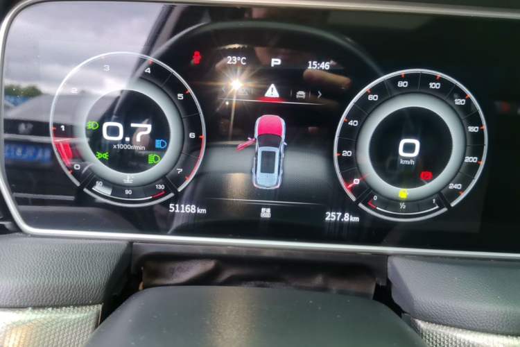 Used Hongqi HS5 2022 Revised Version 2.0T Smart Connect Flagship Edition Instrument Cluster