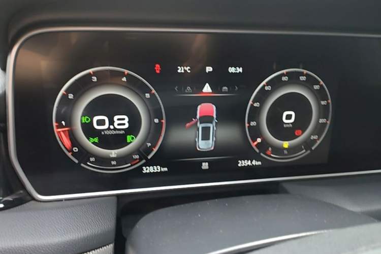 Used Hongqi HS5 2022 Facelifted Version 2.0T Smart Connect Flagship All-Wheel-Drive Edition Instrument Cluster