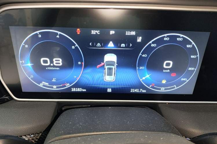 Used Hongqi HS5 2022 Facelifted Version 2.0T Smart Connect Flagship Edition Instrument Cluster