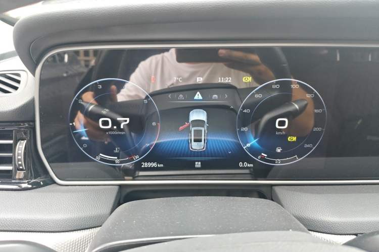 Used Hongqi HS5 2022 Revised Version 2.0T Smart Connect Flagship Edition Instrument Cluster