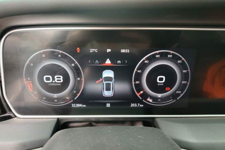 Used Hongqi HS5 2022 Revised Version 2.0T Smart Connect Flagship Edition Instrument Cluster