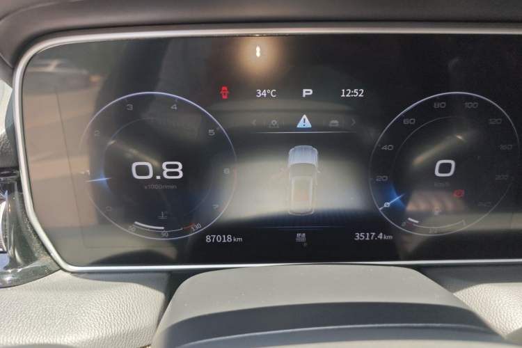 Used Hongqi HS5 2022 Revised Version 2.0T Smart Connect Flagship Edition Instrument Cluster
