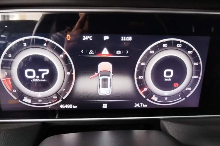 Used Hongqi HS5 2022 Facelifted Version 2.0T Smart Connect Flagship All-Wheel-Drive Edition Instrument Cluster