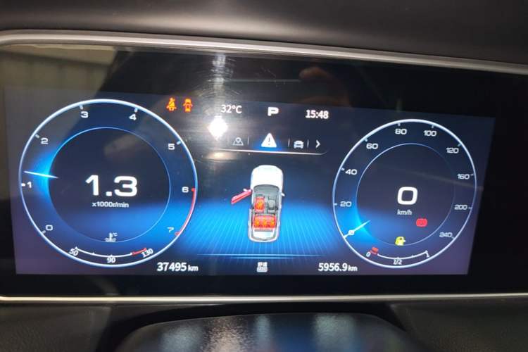 Used Hongqi HS5 2022 Revised Version 2.0T Smart Connect Flagship Edition Instrument Cluster