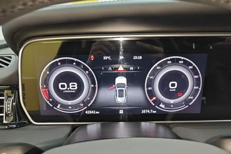 Used Hongqi HS5 2022 Revised Version 2.0T Smart Connect Flagship Edition Instrument Cluster