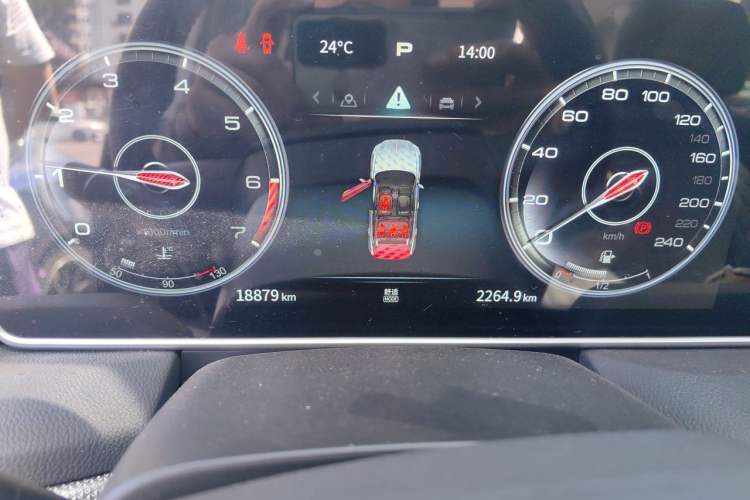 Used Hongqi HS5 2022 2.0T Smart Connect Flagship All-Wheel-Drive Version Instrument Cluster