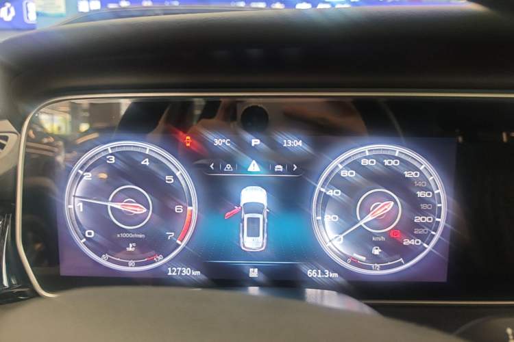 Used Hongqi HS5 2022 Revised Version 2.0T Smart Connect Flagship Edition Instrument Cluster