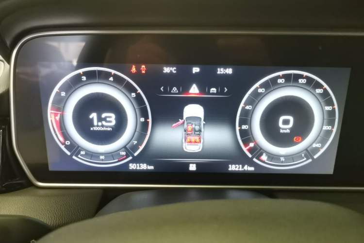Used Hongqi HS5 2022 2.0T Smart Connect Flagship All-Wheel-Drive Version Instrument Cluster