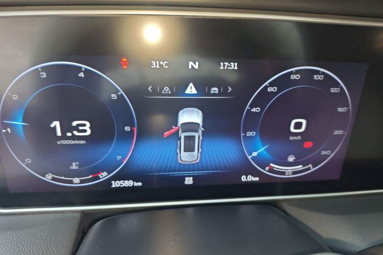 Used Hongqi HS5 2022 Revised Version 2.0T Smart Connect Flagship Edition Instrument Cluster