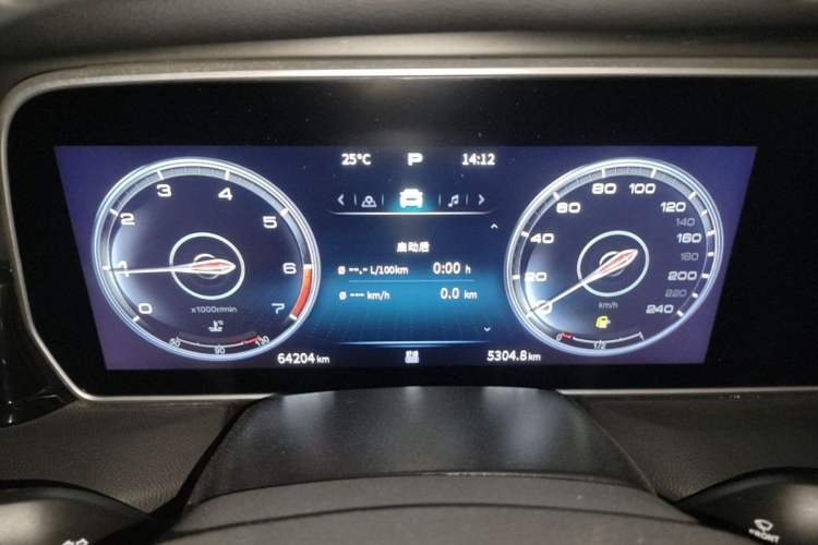 Used Hongqi HS5 2022 Revised Version 2.0T Smart Connect Flagship Edition Instrument Cluster
