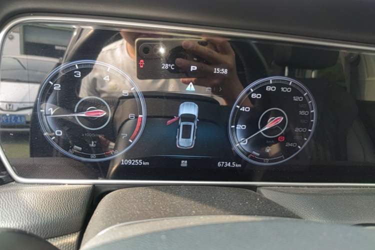 Used Hongqi HS5 2022 Facelifted Version 2.0T Smart Connect Flagship All-Wheel-Drive Edition Instrument Cluster