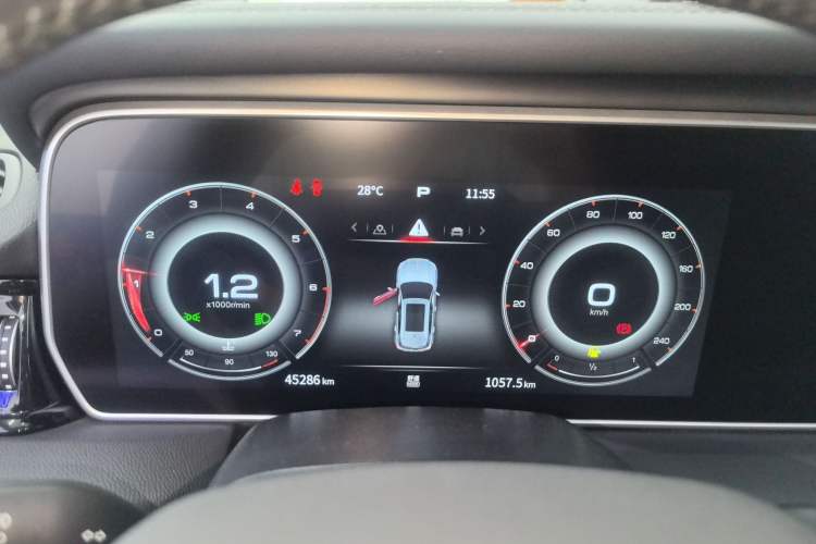 Used Hongqi HS5 2022 Revised Version 2.0T Smart Connect Flagship Edition Instrument Cluster