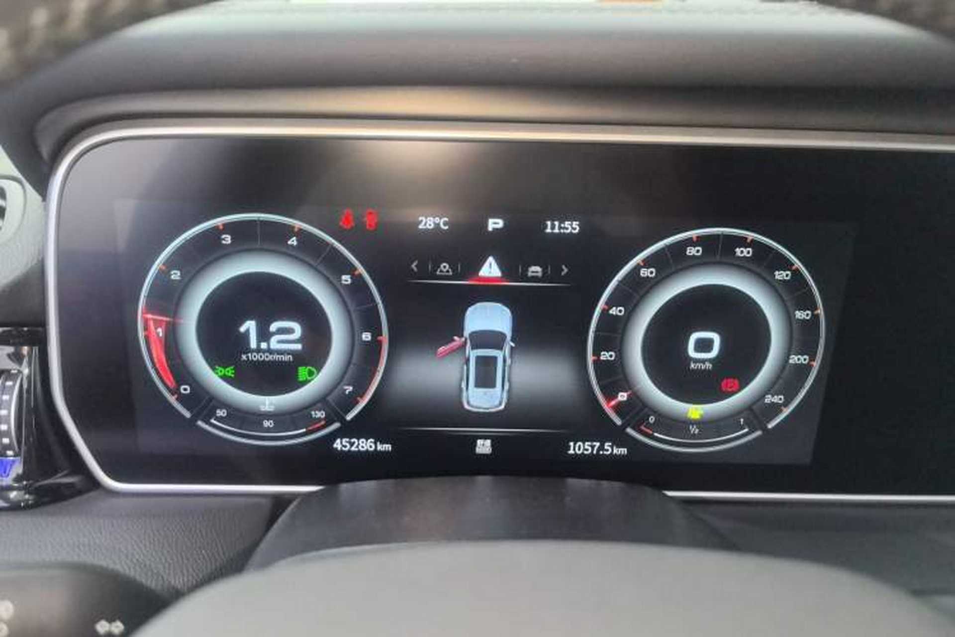 Used Hongqi HS5 2022 Revised Version 2.0T Smart Connect Flagship Edition Instrument Cluster