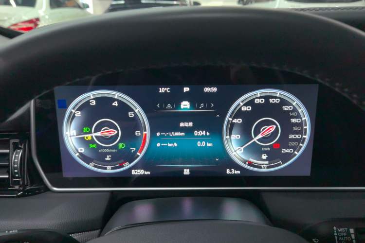 Used Hongqi HS5 2022 Facelifted Version 2.0T Smart Connect Flagship All-Wheel-Drive Edition Instrument Cluster