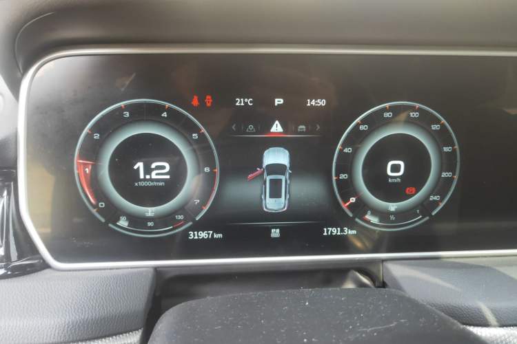 Used Hongqi HS5 2022 Revised Version 2.0T Smart Connect Flagship Edition Instrument Cluster