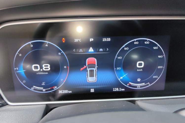 Used Hongqi HS5 2022 2.0T Smart Connect Flagship All-Wheel-Drive Version Instrument Cluster