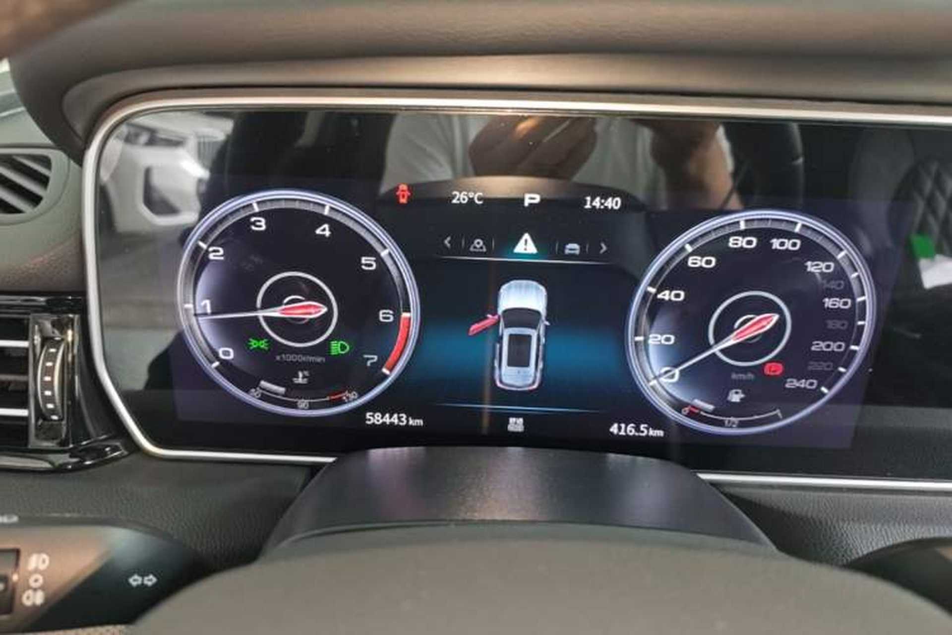 Used Hongqi HS5 2022 Facelifted Version 2.0T Smart Connect Flagship All-Wheel-Drive Edition Instrument Cluster
