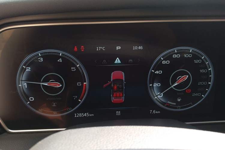 Used Hongqi HS5 2022 Facelifted Version 2.0T Smart Connect Flagship All-Wheel-Drive Edition Instrument Cluster