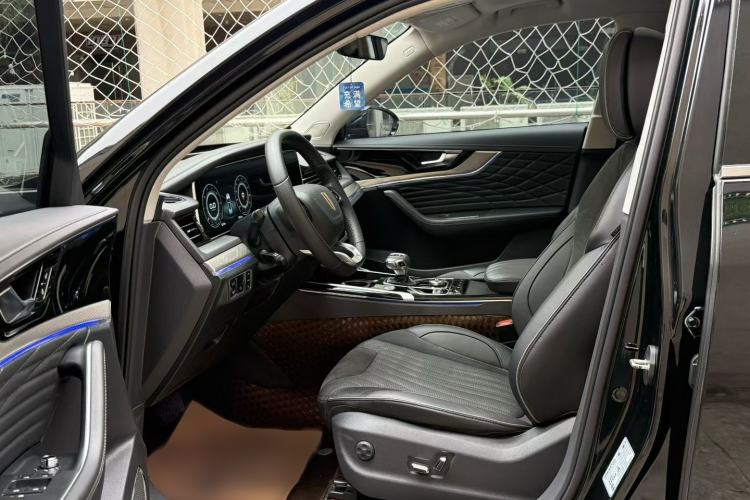 Used Hongqi HS5 2022 2.0T Smart Connect Flagship All-Wheel-Drive Version Interior 1