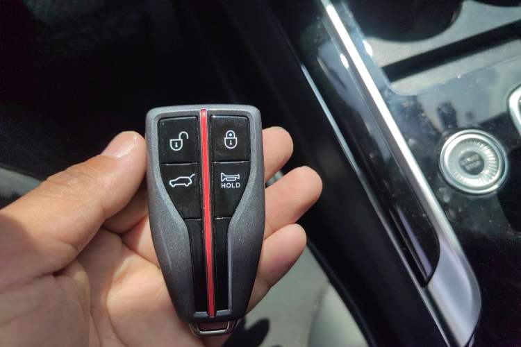 Used Hongqi HS5 2022 Revised Version 2.0T Smart Connect Flagship Edition Interior 1