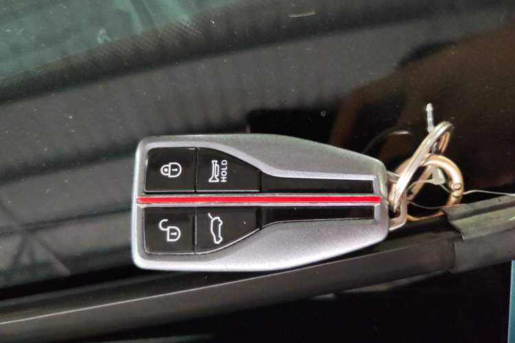 Used Hongqi HS5 2022 2.0T Smart Connect Flagship Enjoyment Purchase Edition Interior 1