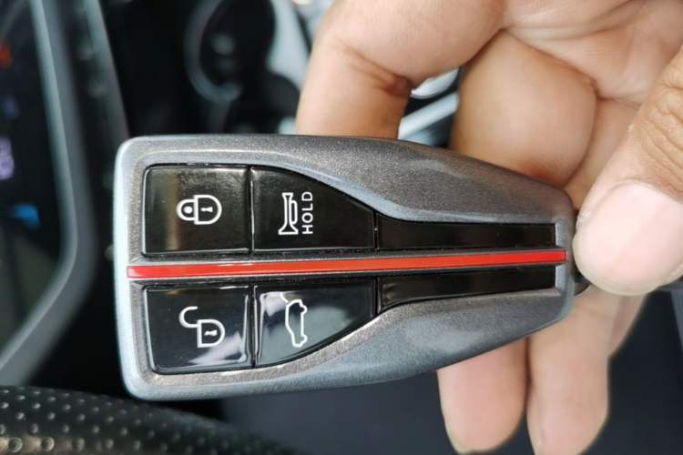 Used Hongqi HS5 2022 2.0T Smart Connect Flagship All-Wheel-Drive Version Interior 1