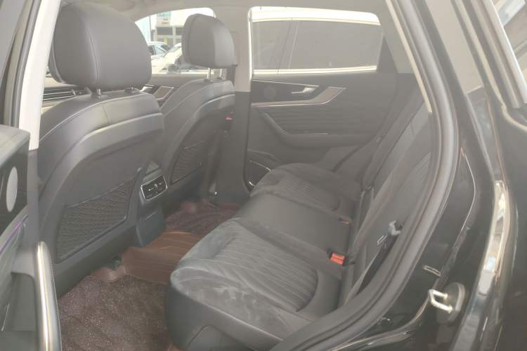 Used Hongqi HS5 2022 Revised Version 2.0T Smart Connect Flagship Edition Interior 1