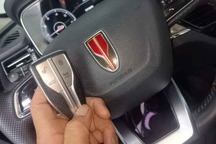 Used Hongqi HS5 2022 Revised Version 2.0T Smart Connect Flagship Edition Interior 1