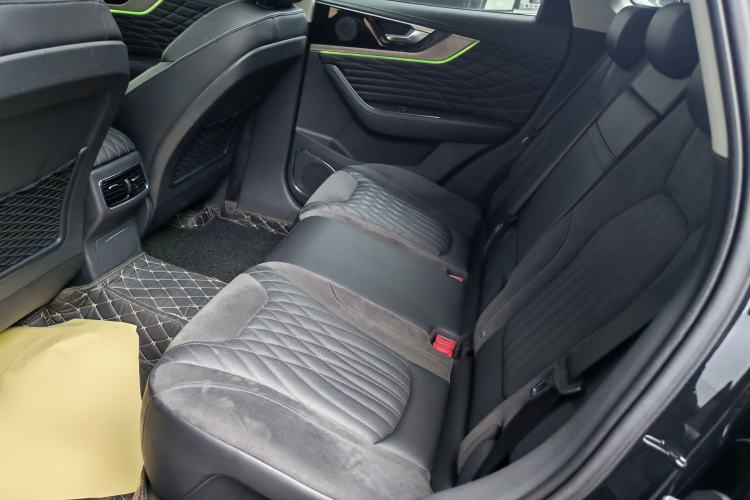Used Hongqi HS5 2022 2.0T Smart Connect Flagship Enjoyment Purchase Edition Interior 1
