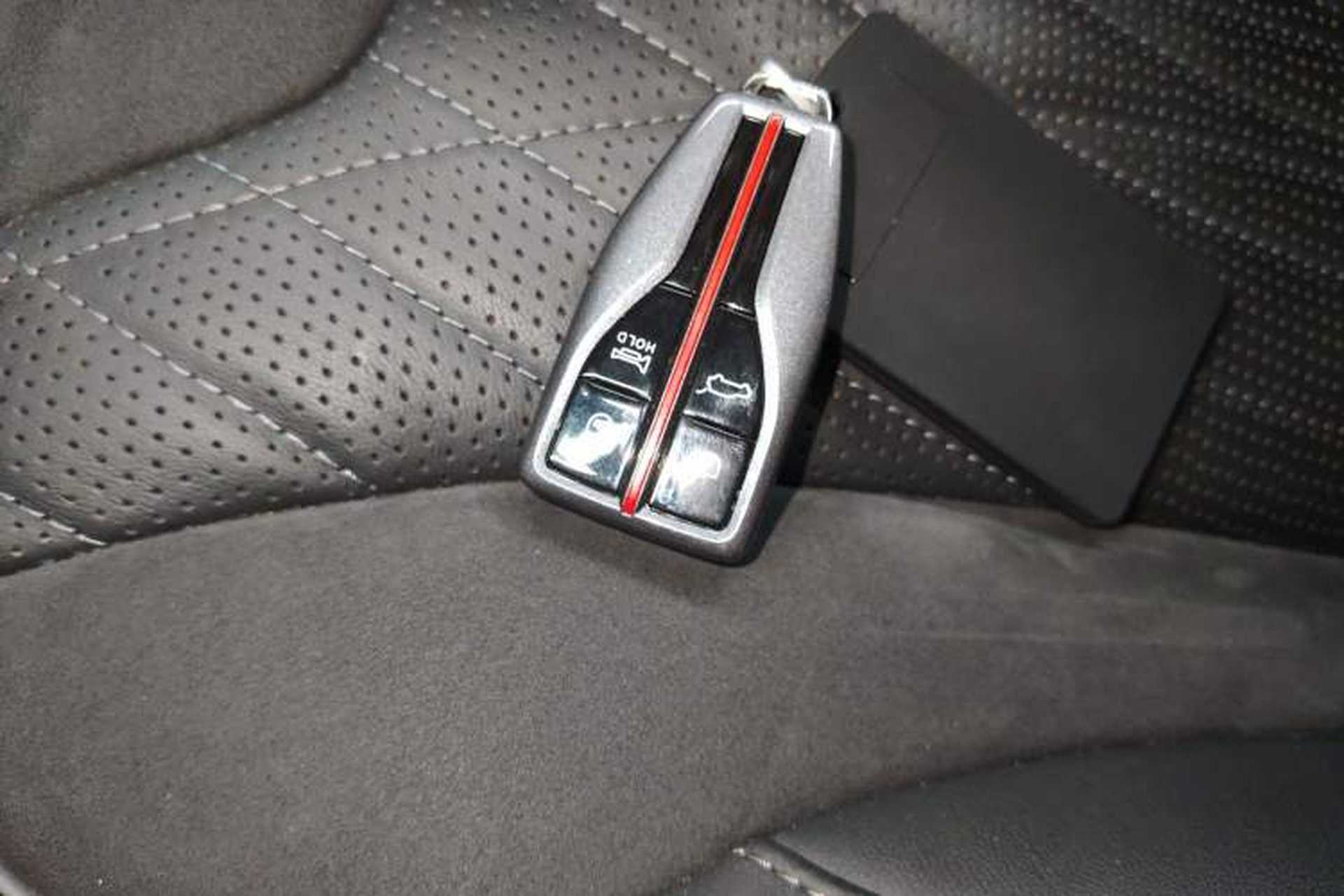Used Hongqi HS5 2022 2.0T Smart Connect Flagship All-Wheel-Drive Version Interior 1