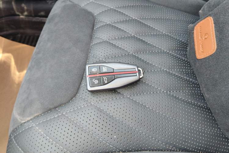 Used Hongqi HS5 2022 Revised Version 2.0T Smart Connect Flagship Edition Interior 1