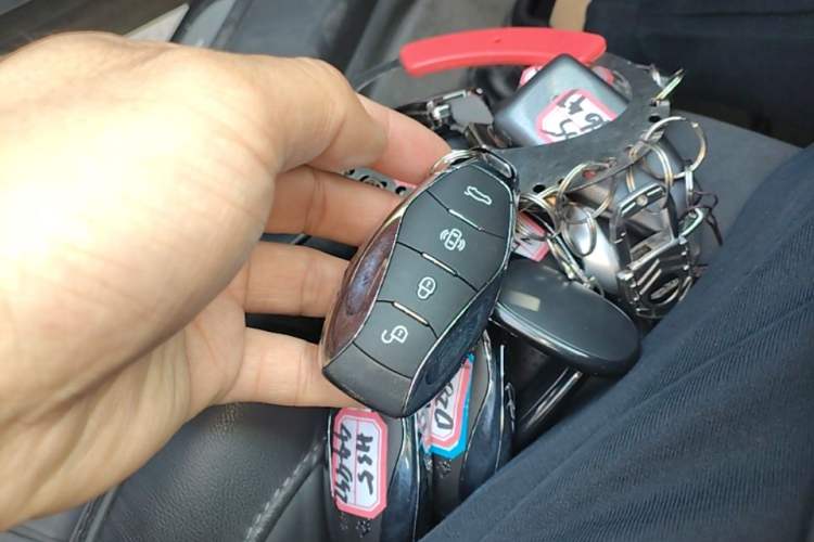 Used Hongqi HS5 2022 Revised Version 2.0T Smart Connect Flagship Edition Interior 1