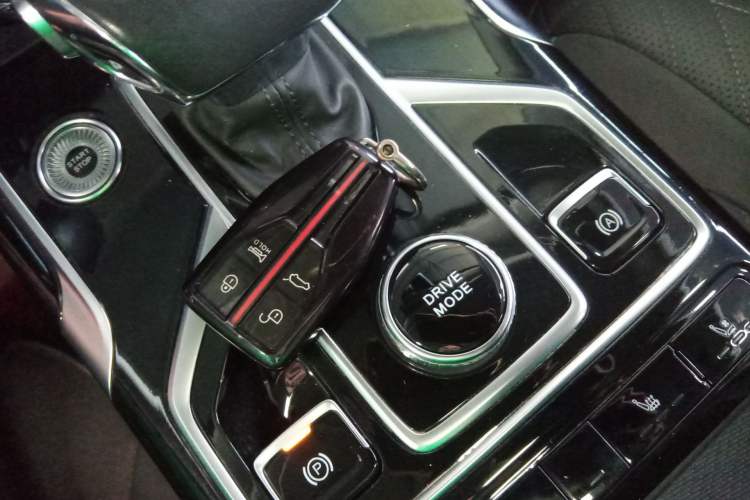 Used Hongqi HS5 2022 Revised Version 2.0T Smart Connect Flagship Edition Interior 1