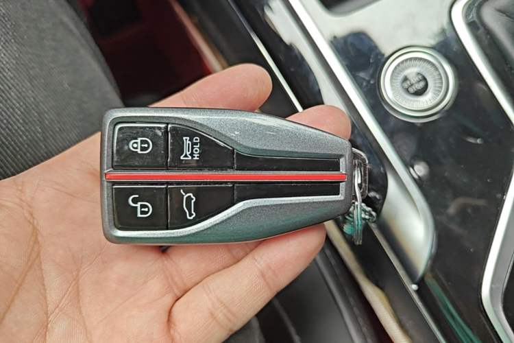 Used Hongqi HS5 2022 Revised Version 2.0T Smart Connect Flagship Edition Interior 1