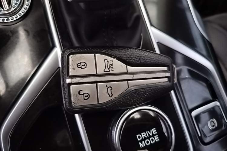 Used Hongqi HS5 2022 Revised Version 2.0T Smart Connect Flagship Edition Interior 1