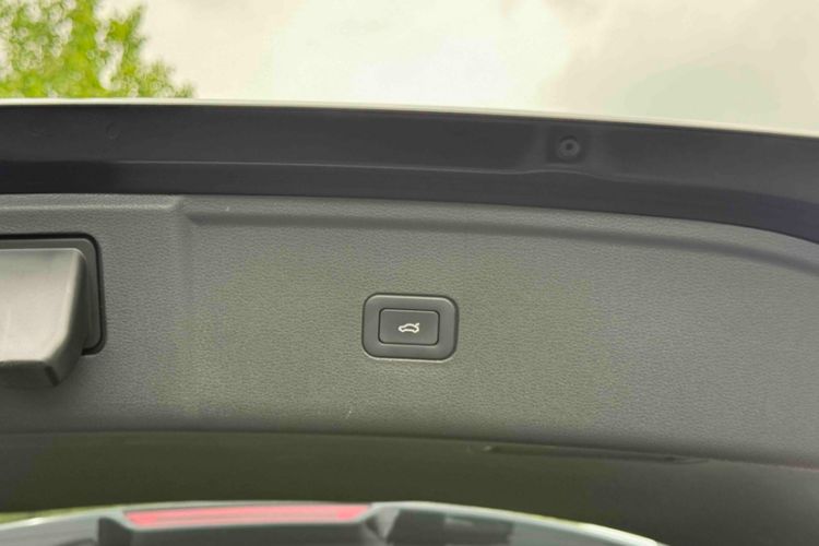 Used Hongqi HS5 2022 2.0T Smart Connect Flagship Enjoyment Purchase Edition Interior 12