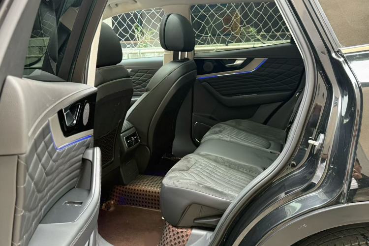 Used Hongqi HS5 2022 2.0T Smart Connect Flagship All-Wheel-Drive Version Interior 2
