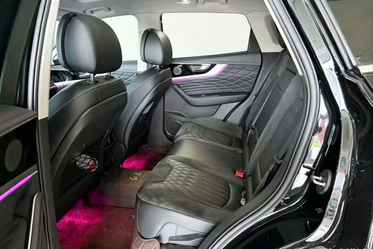 Used Hongqi HS5 2022 Facelifted Version 2.0T Smart Connect Flagship All-Wheel-Drive Edition Interior 2