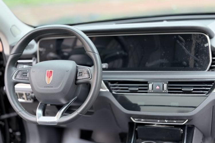Used Hongqi HS5 2022 Revised Version 2.0T Smart Connect Flagship Edition Interior 2
