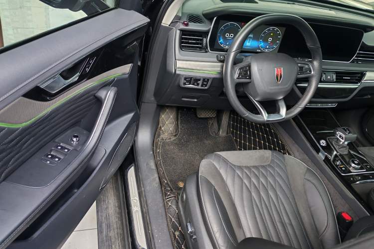 Used Hongqi HS5 2022 2.0T Smart Connect Flagship Enjoyment Purchase Edition Interior 2