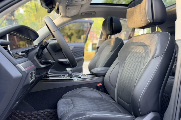 Used Hongqi HS5 2022 Revised Version 2.0T Smart Connect Flagship Edition Interior 2