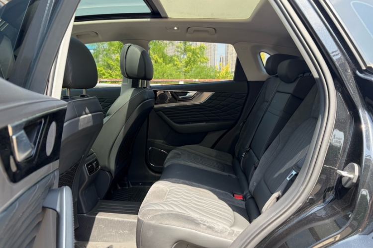 Used Hongqi HS5 2022 Revised Version 2.0T Smart Connect Flagship Edition Interior 2
