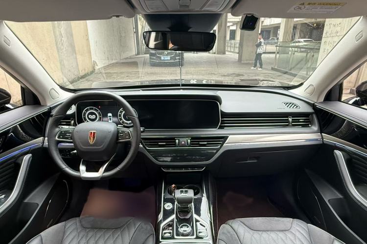 Used Hongqi HS5 2022 2.0T Smart Connect Flagship All-Wheel-Drive Version Interior 3