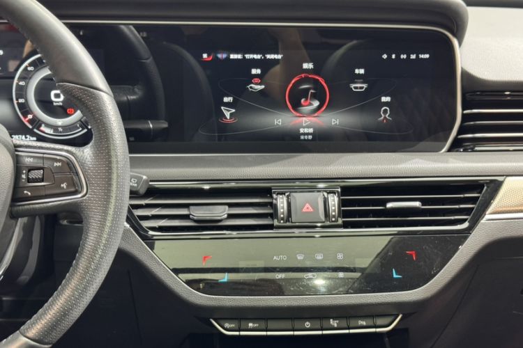 Used Hongqi HS5 2022 Revised Version 2.0T Smart Connect Flagship Edition Interior 3