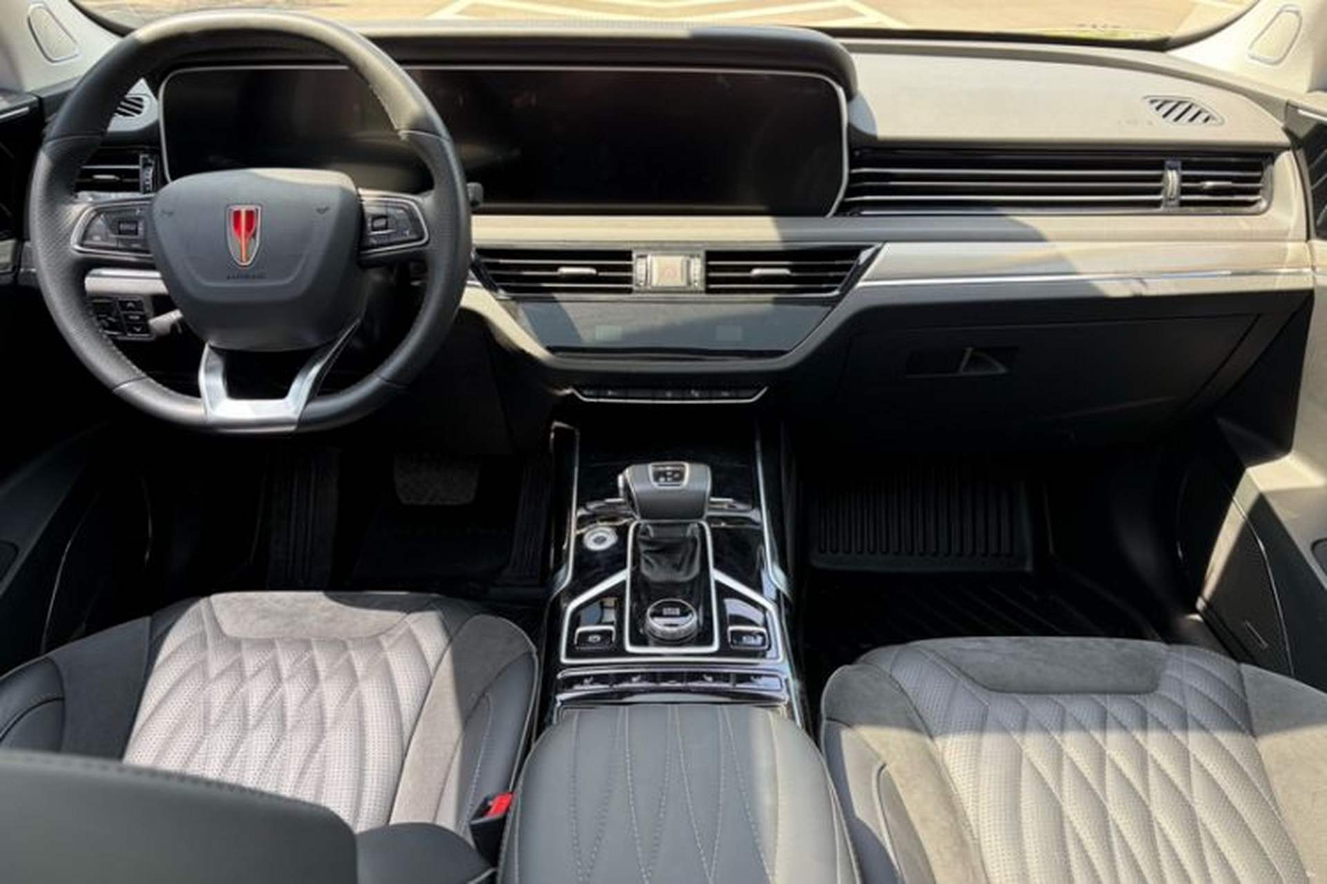 Used Hongqi HS5 2022 Revised Version 2.0T Smart Connect Flagship Edition Interior 3