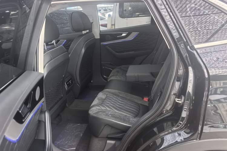 Used Hongqi HS5 2022 Revised Version 2.0T Smart Connect Flagship Edition Interior 3